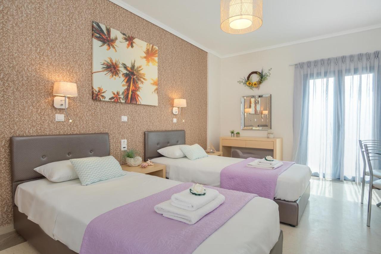 Pyrgos Beach Hotel Apartments มาเลีย ภายนอก รูปภาพ