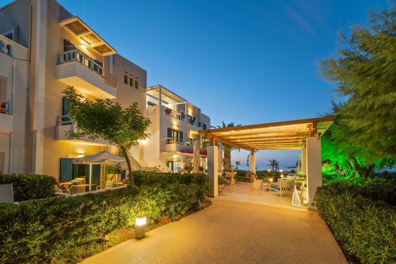 Pyrgos Beach Hotel Apartments มาเลีย ภายนอก รูปภาพ
