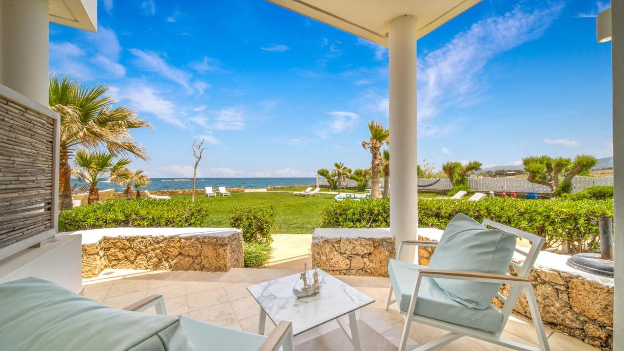 Pyrgos Beach Hotel Apartments มาเลีย ภายนอก รูปภาพ