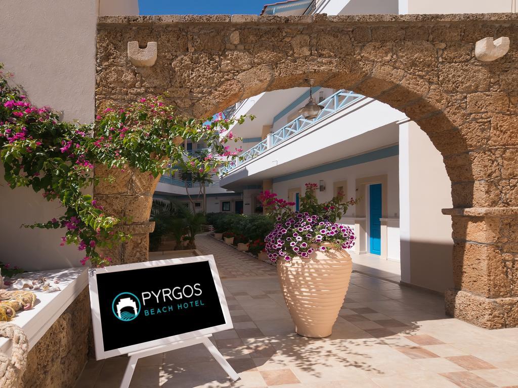 Pyrgos Beach Hotel Apartments มาเลีย ภายนอก รูปภาพ