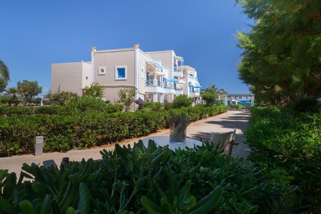 Pyrgos Beach Hotel Apartments มาเลีย ภายนอก รูปภาพ