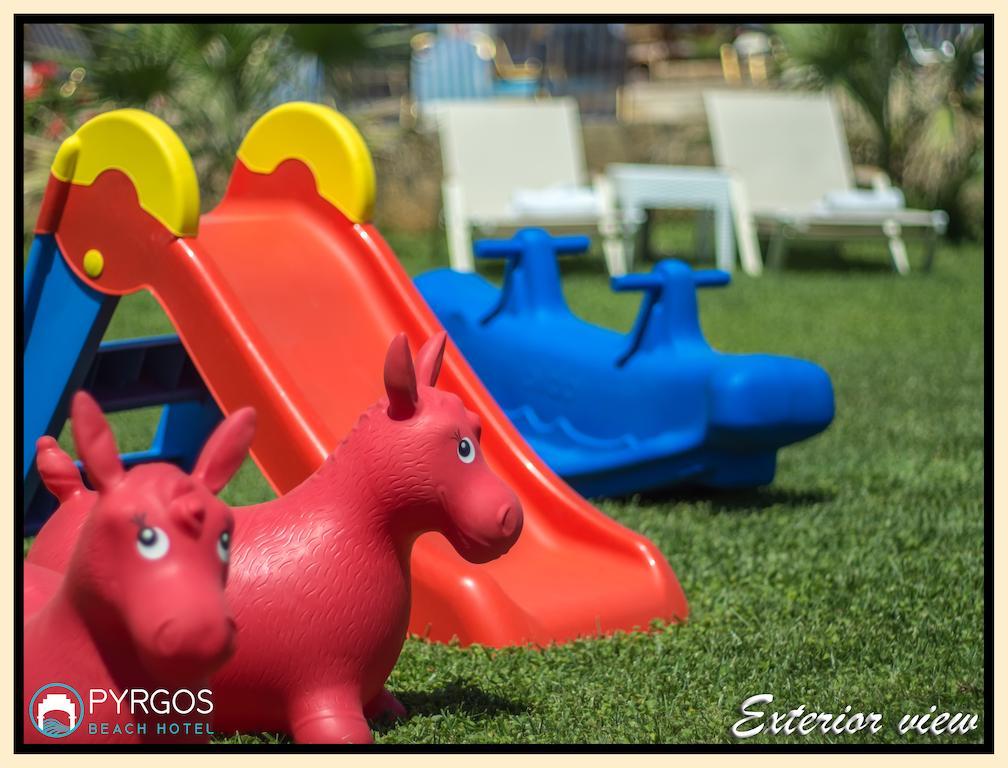 Pyrgos Beach Hotel Apartments มาเลีย ภายนอก รูปภาพ